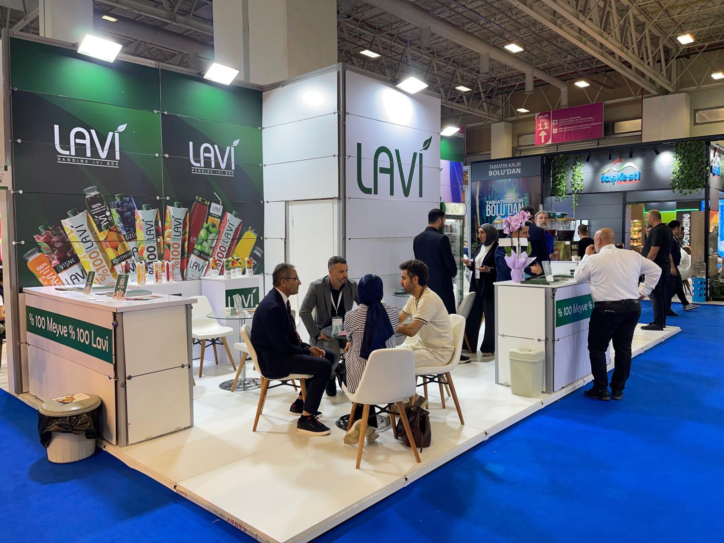 World Food 2025 İstanbul'da Lavi Berry serisi içeceklerin tanıtımı
